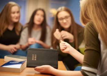  A Prayer for Encouragement and to Be an Encourager